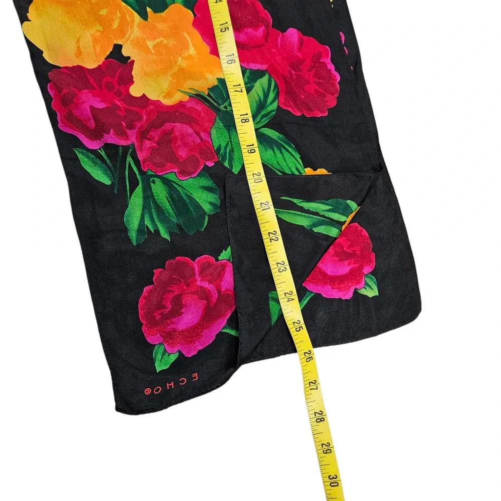 Echo oblong scarf